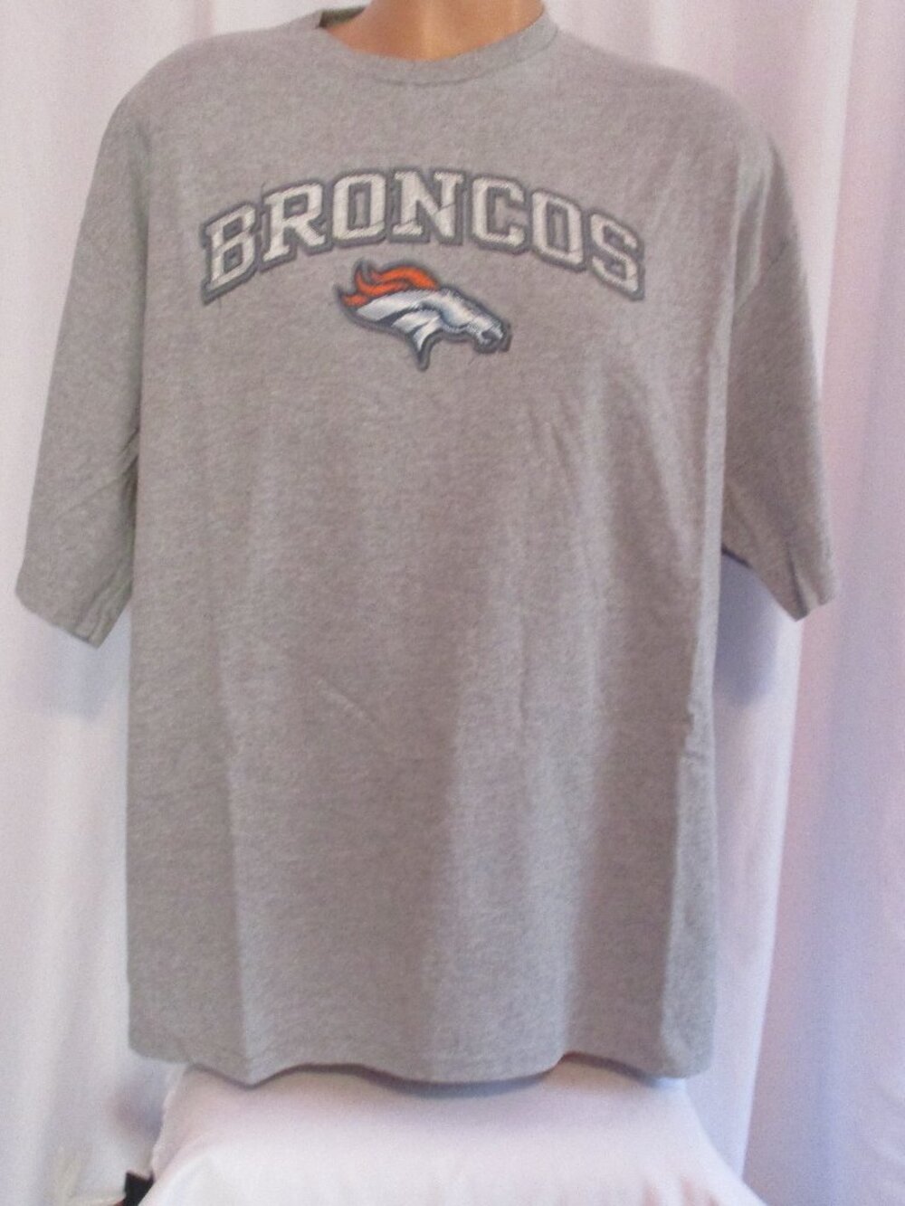 Denver Broncos Shirt 2XL Gray NFL Football NFL Team Apparel Graphic Tee